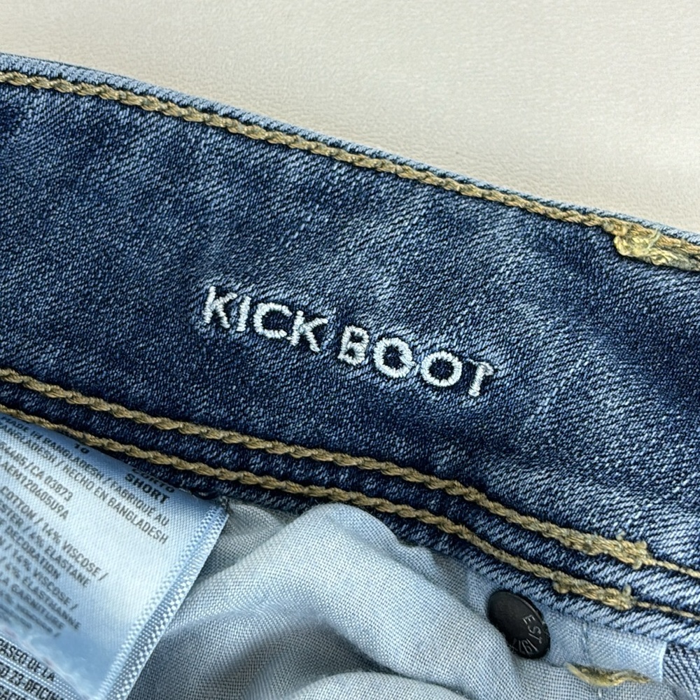 AMERICAN EAGLE Kick Boot Super Stretch Jeans Medium Wash Size 6 Short - Picture 4 of 6
